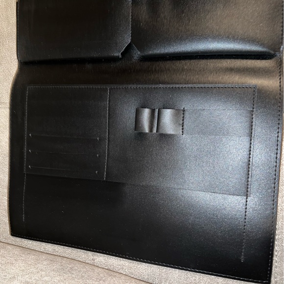 NWT Glass Ladder and Company Portfolio Clutch - Picture 12 of 12